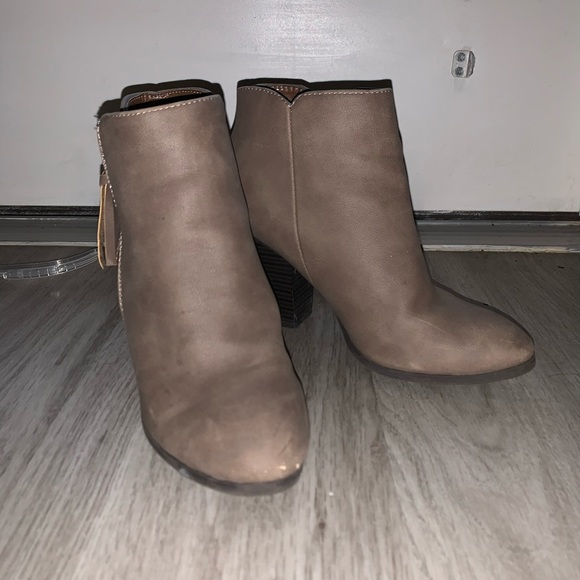 Booties - Picture 3 of 4